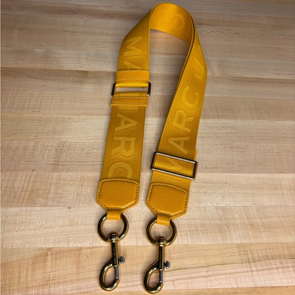 NWOT Marc Jacobs Mustard Guitar Strap with Gold & Nickel - Picture 1 of 5